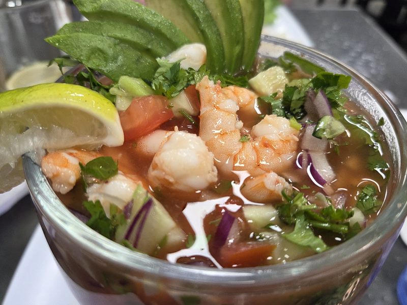 Mariscos Playa Escondida food